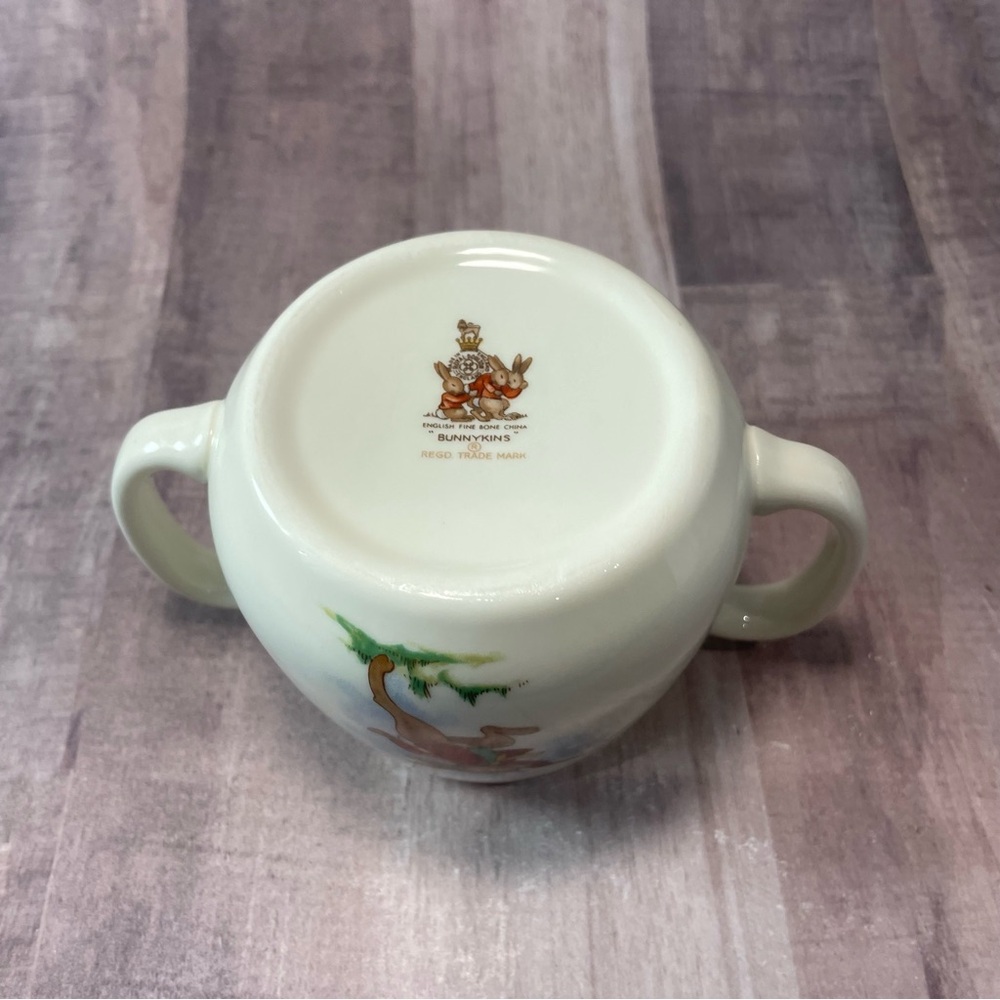 Royal Doulton Bunnykins Double Handle Child Cup Mug Mischievous - Picture 6 of 13